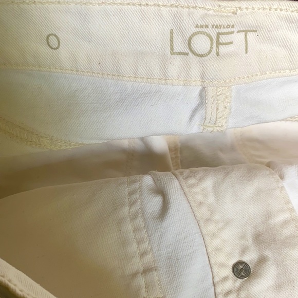 LOFT BEIGE DENIM SKIRT WITH FRONT POCKETS - Picture 3 of 7